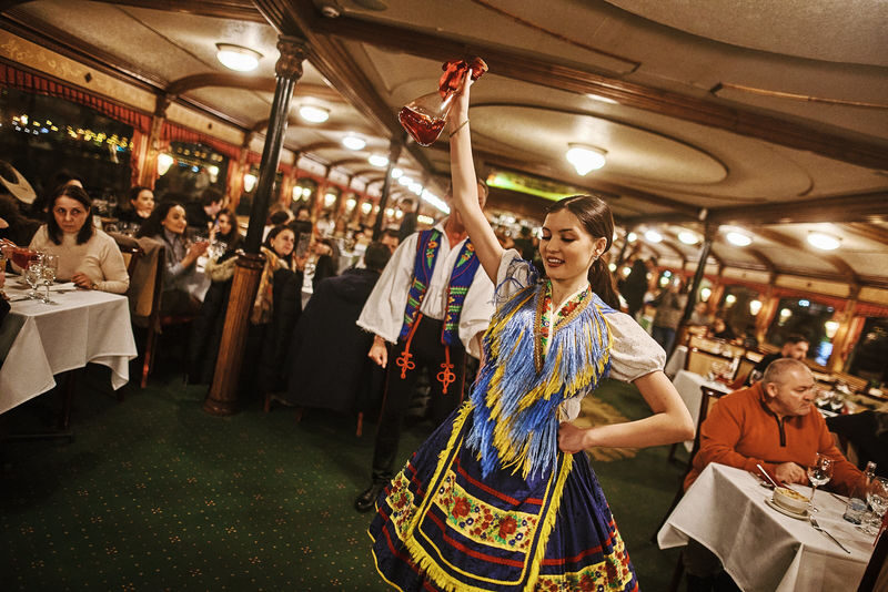 Budapest Evening Dinner Cruise with Folklore Show - Who will enjoy this evening most