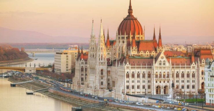 Budapest: First Discovery Walk and Reading Walking Tour - Booking Information