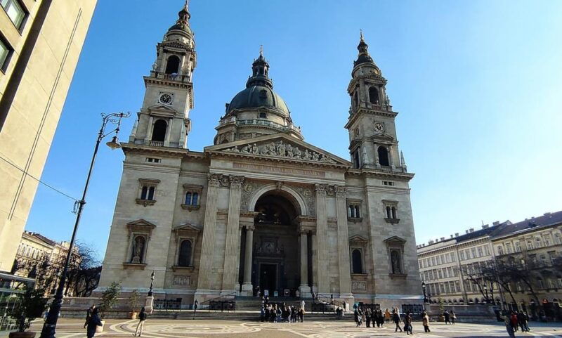 Budapest: Guided City Walking Tour in Buda and Pest - Value and Practical Aspects