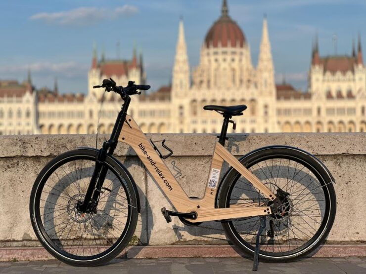 Budapest: Guided Downtown Electric Bike Tour - Highlights of the Electric Bike Tour