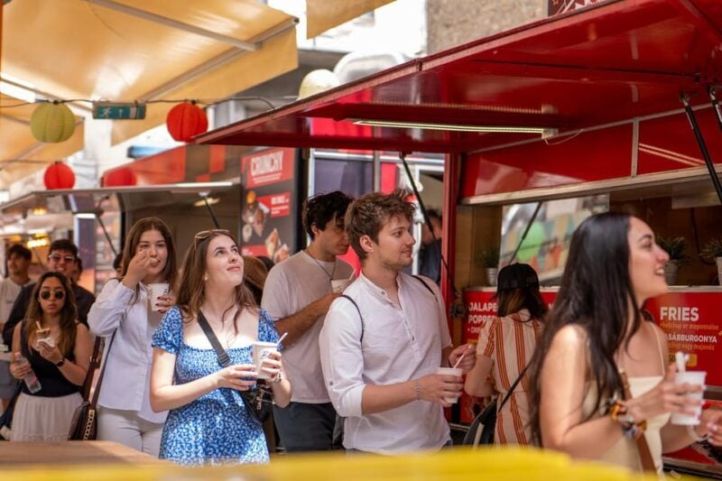 Budapest: Guided Food Tour with Wine, Beer, and Shots - The Experience and Group Dynamics