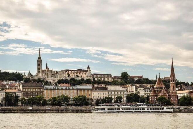 Budapest Half Day Car Tour With Guide - Experience and Comfort