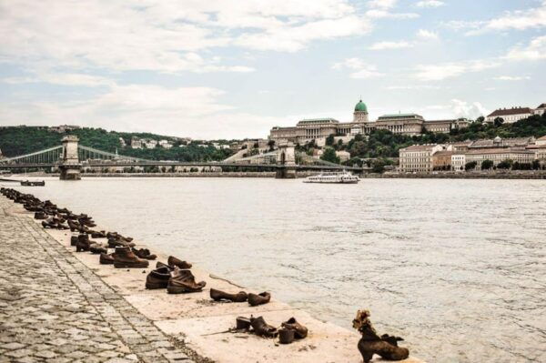 Budapest Half Day Car Tour With Guide - The Sum Up
