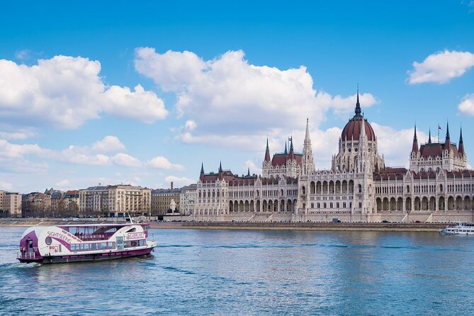 Budapest: Happy Hour Sightseeing Cruise - Customer Reviews
