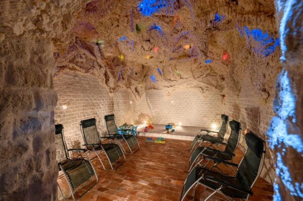 Budapest: Helia Day Spa Entry Ticket - Tips for a Great Visit