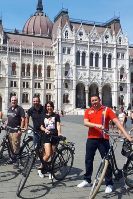 Budapest : Highlights & Hidden Gems Walking Tour - Experience and Benefits