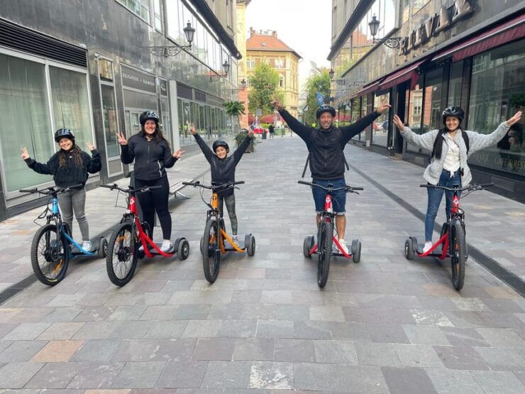 Budapest Highlights With a Guided E-Trike Tour - Key Tour Highlights