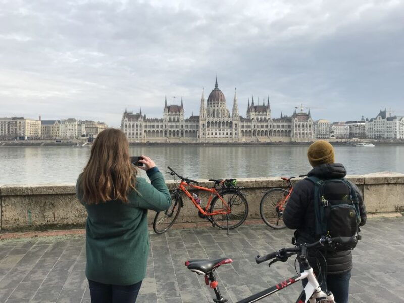 Budapest: Historic Downtown Bicycle Ride with Scenic Views - Who Is This Tour Best For?