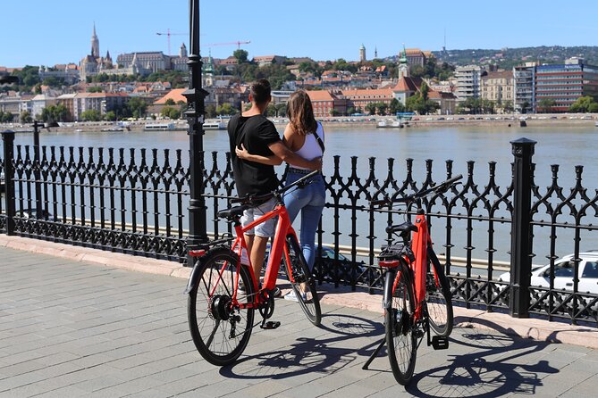 Budapest: Historic Downtown Ride on E-Bicycles Buda & Pest - Reviews