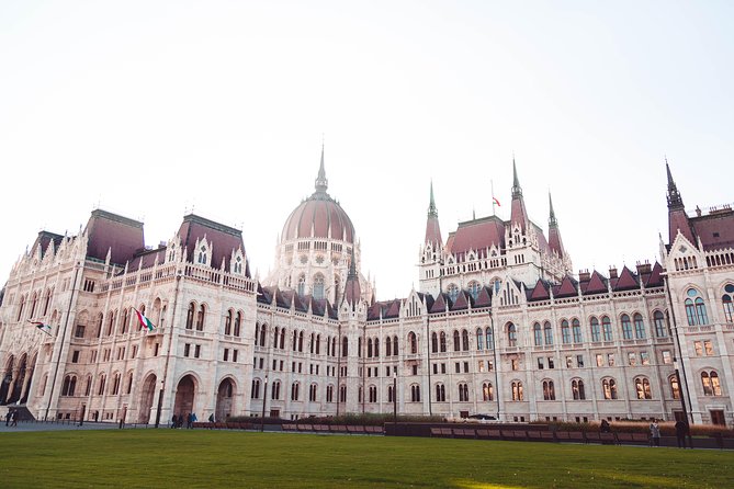 Budapest Historical Sightseeing - Walking Tour - Meeting Point Details