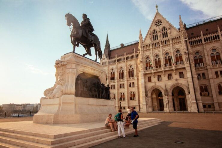 Budapest: History of Sissi Era Private Tour - Experience Highlights