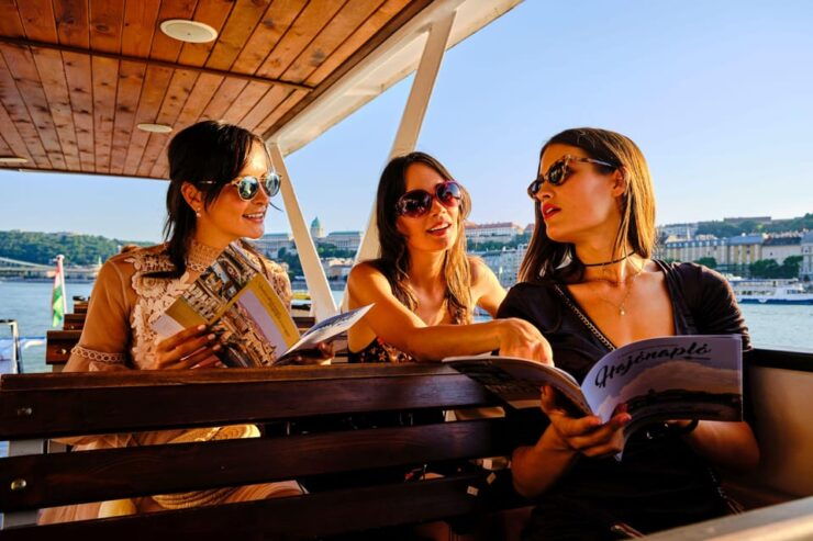 Budapest: Hop-On Hop-Off Day Time Cruise - Experience and Highlights