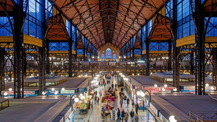 Budapest: Introduction to Sightseeing on Foot - Immerse Yourself in Budapests Culture