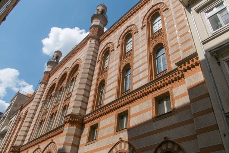 Budapest: Jewish Heritage Walking Tour with Historian Guide - Final Thoughts: Who Will Love This Tour?