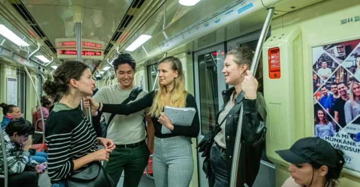 Budapest: Metro 4 Contemporary Art Discovery Walking Tour - Experience Highlights