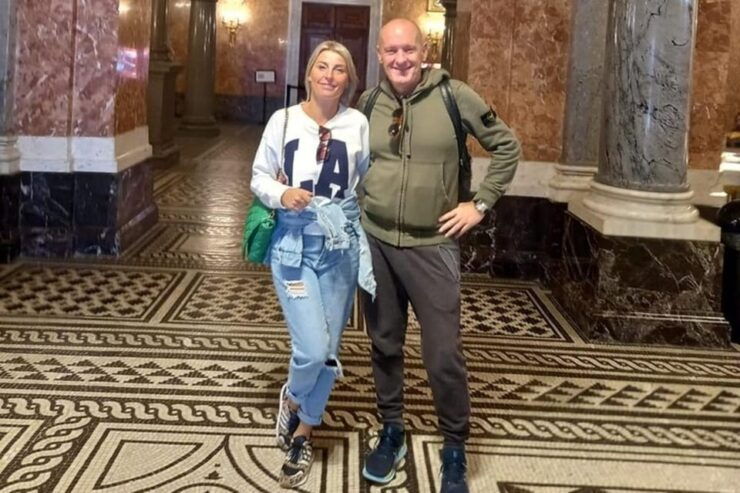 Budapest : Must-See Attractions Walking Tour - Meeting Point and Accessibility