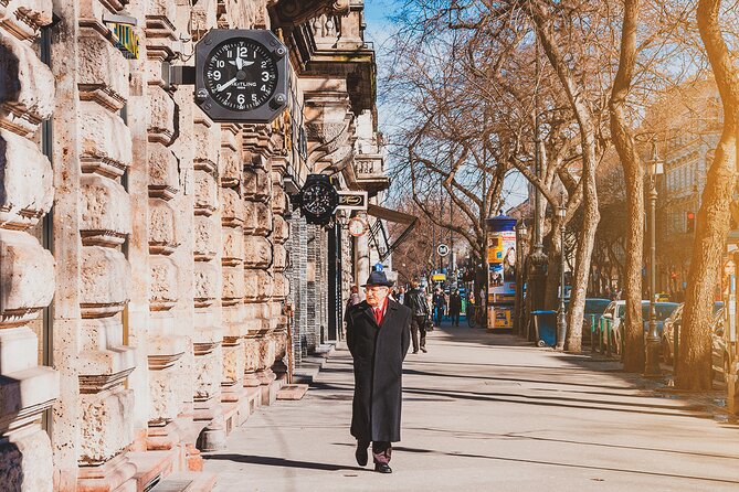 Budapest Must-Sees Private Tour With Professional Local Guide - Frequently Asked Questions