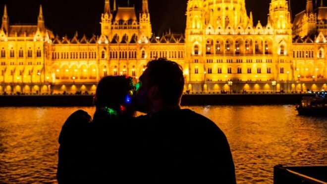 Budapest: New Years Eve Boat Party Cruise on the Danube - Inclusions and Amenities