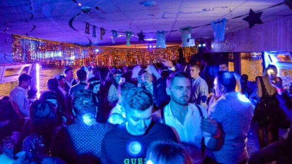 Budapest: New Years Eve Boat Party Cruise on the Danube - The Sum Up