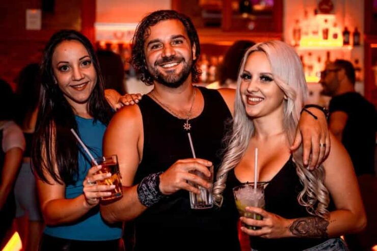 Budapest: New Year'S Eve Pub Crawl With 1-Hour Open Bar - Booking Information