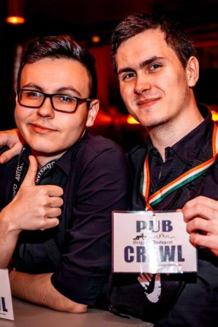 Budapest: New Year'S Eve Pub Crawl With 1-Hour Open Bar - Tour Experience