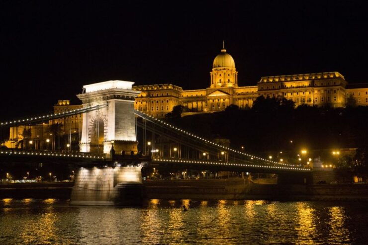 Budapest: Night Walking Tour With Danube River Cruise - Activity Details