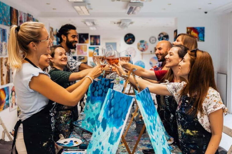 Budapest: Paint and sip experience - The Sum Up