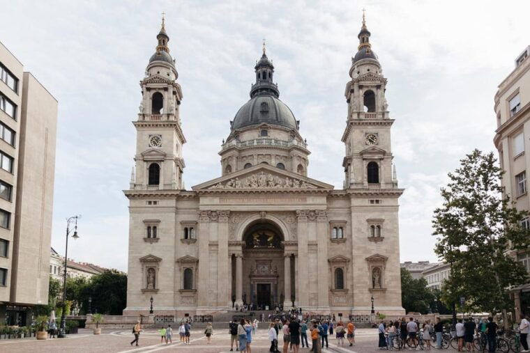 Budapest: Pest Side Walking Tour with Folk Music Performance - The Sum Up