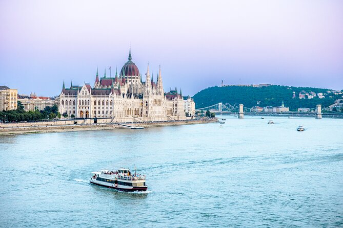 Budapest: Premium River Cruises With Welcome Tokaj Frizzante - River Cruise Highlights