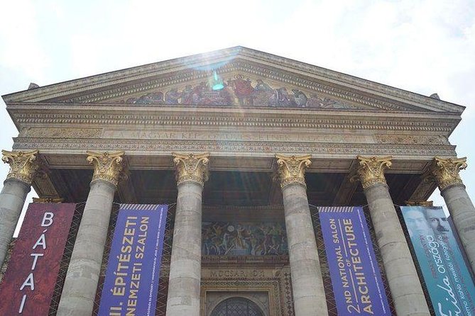 Budapest Private 2 Hrs. Mercedes Sightseeing Tour - Tour Details