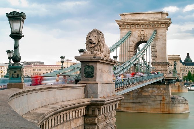 Budapest: Private 4-Hour Walking Tour With a Local - Tour Description
