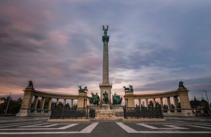 Budapest: Private 4-Hour Walking Tour With a Local - Tour Overview