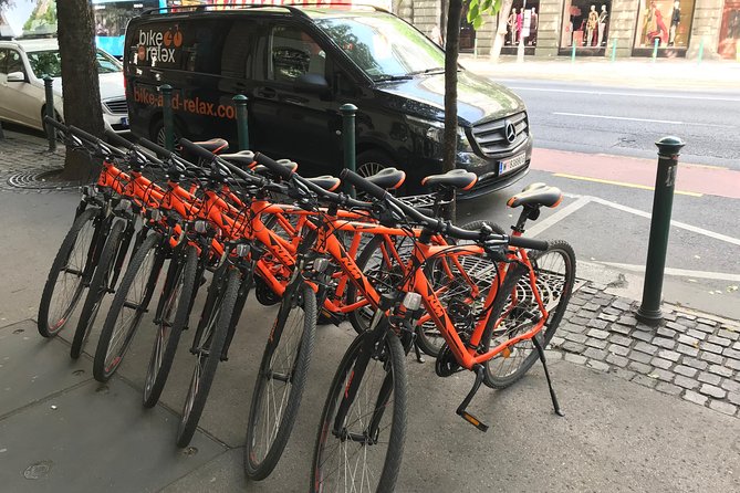 Budapest: Private Adventure Sightseeing Bicycle Tour - Meeting Point