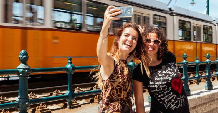 Budapest: Private City Highlights Tour - Multilingual Live Tour Guides