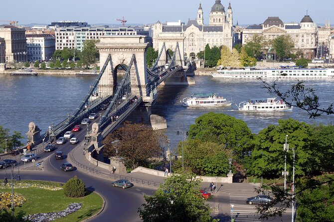 Budapest Private City Tour by Car in 4 Hours - Pricing and Reviews