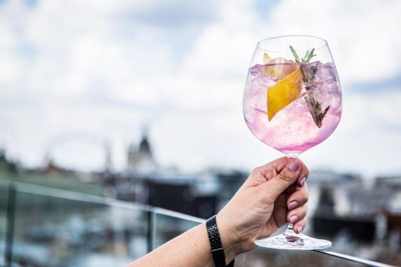 Budapest: Private City Tour with Rooftop Bar Visit - Analyzing the Value and Practical Details  