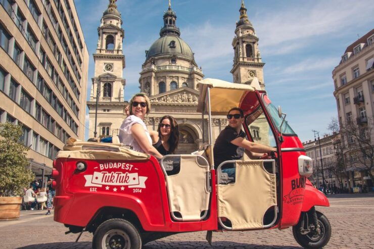 Budapest: Private City Tuk-Tuk Tour & Boat Cruise - Tour Experience