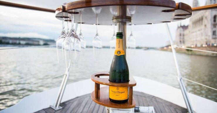 Budapest: Private Danube Yacht Cruise With Welcome Drink - Activity Details