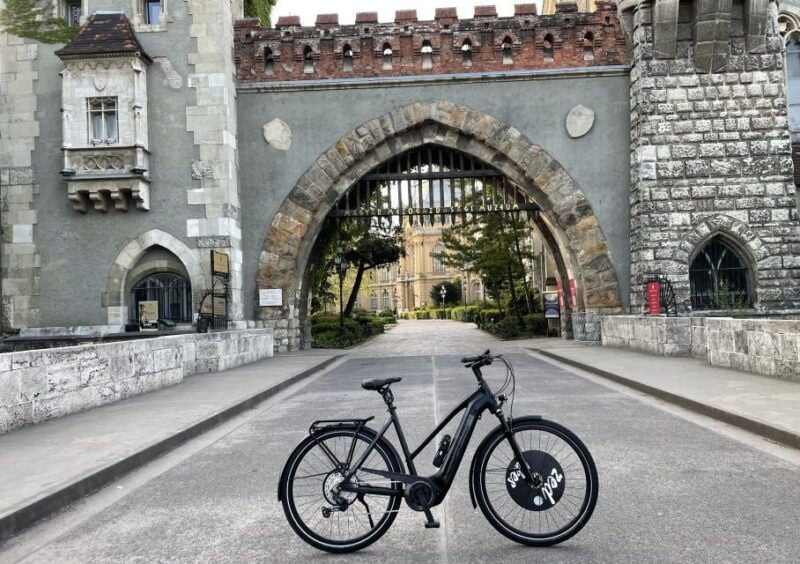 Budapest: Private E-Bike Sightseeing Tour - Who Is This Tour Best For?