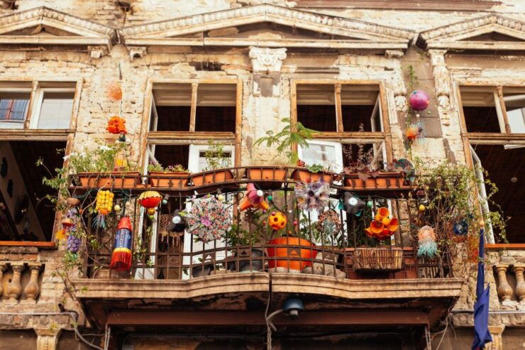 Budapest: Private Food Tour – 10 Tastings With Locals - Local Delicacies to Indulge In