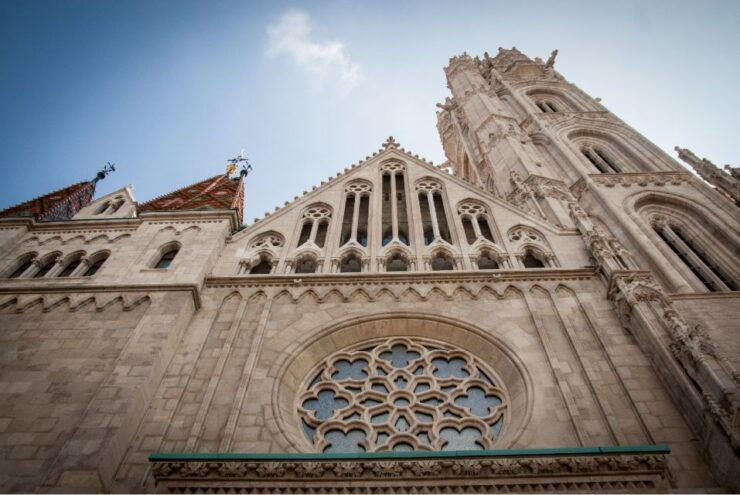 Budapest: Private Luxury Sightseeing Tour - Pickup, Accessibility, and Group Size