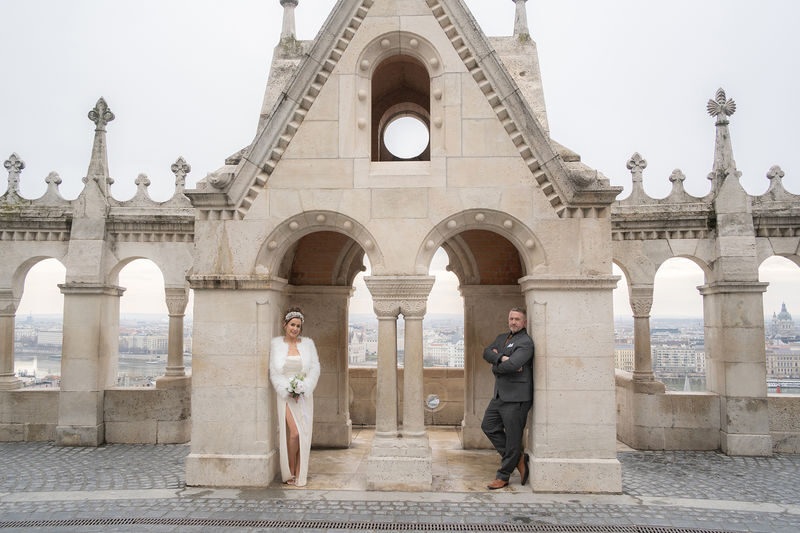 Budapest Private Photoshoot at Fishermans Bastion - A relaxed walk, with help on the posing