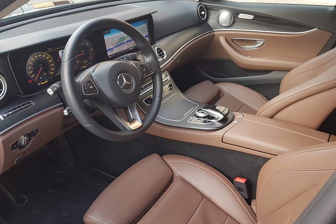 Budapest Private Round Trip Airport Transfer in a Luxury Car - Reviews