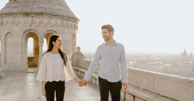 Budapest: Romantic Photoshoot at Budas Iconic Sightseeings - Key Points