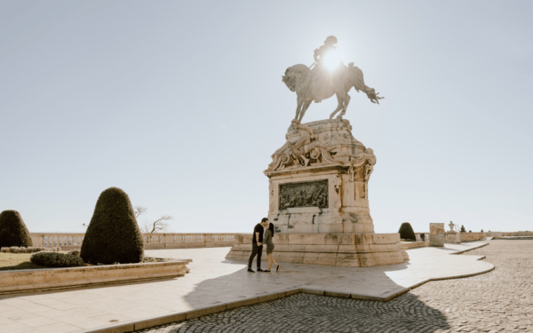 Budapest: Romantic Photoshoot at Budas Iconic Sightseeings - Tips for a Successful Shoot