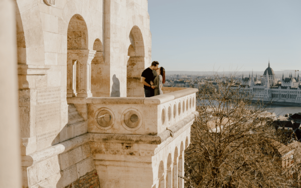 Budapest: Romantic Photoshoot at Budas Iconic Sightseeings - The Sum Up