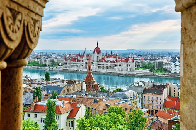 Budapest Scavenger Hunt and Best Landmarks Self-Guided Tour - Insider Tips for Self-Guided Tour