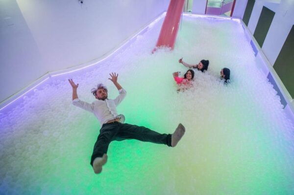 Budapest: Selfie Museum and Splatter Room Combo Entry Ticket - Tips for Your Visit