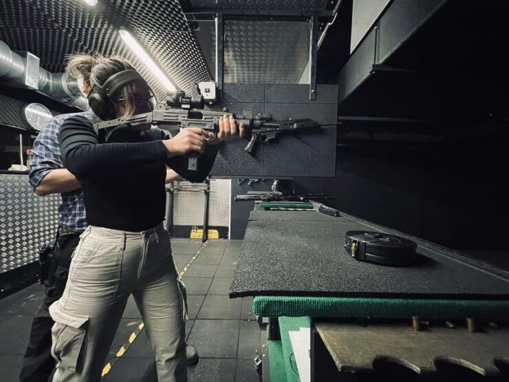 Budapest: Shooting Experience for Couples, The Perfect Date - Key Points