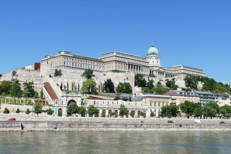 Budapest: Sightseeing Cruise on the Danube - Booking and Cancellation Policy
